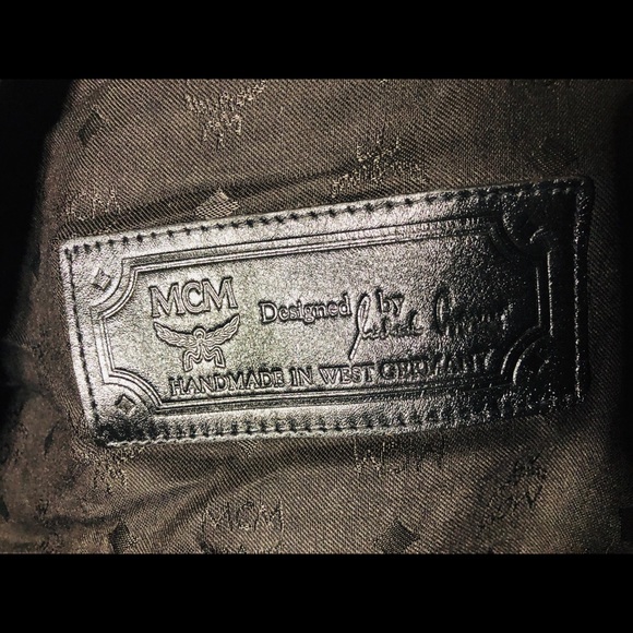 MCM Duffle - Picture 7 of 8